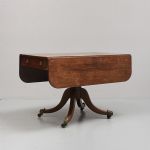 508779 Drop-leaf table